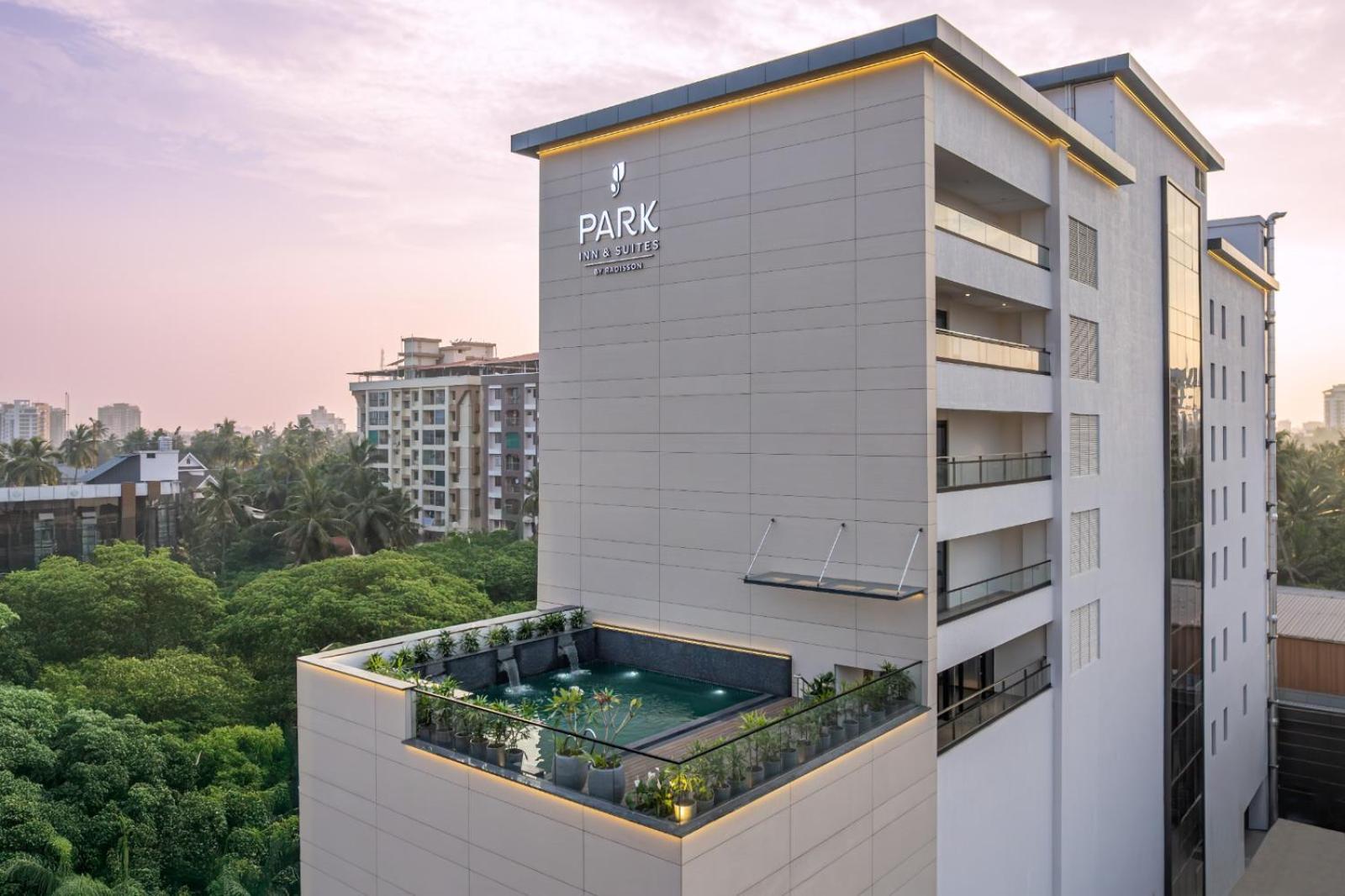 Park Inn & Suites By Radisson Thrissur East Fort Exterior foto